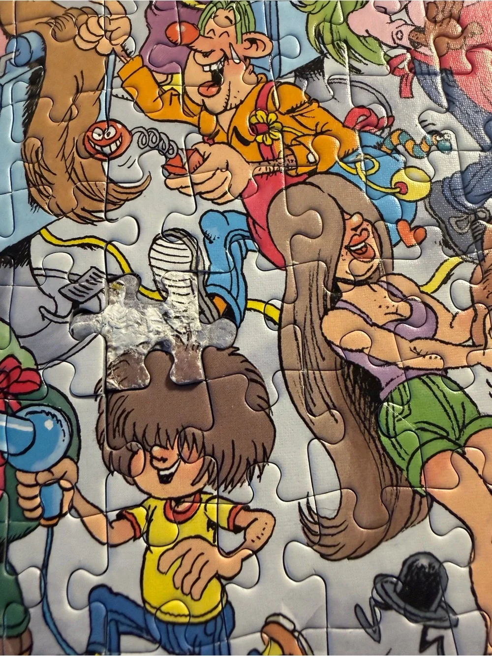 1000 piece Jan Van Haasteren hairdresser puzzle